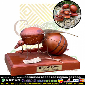 Hormiga Culona Tallada En Madera Mediana 18.5x12x11 Cms